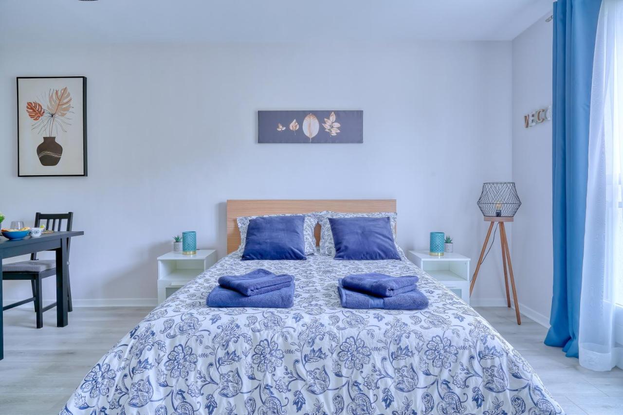 Logement Elora Courcouronnes ภายนอก รูปภาพ