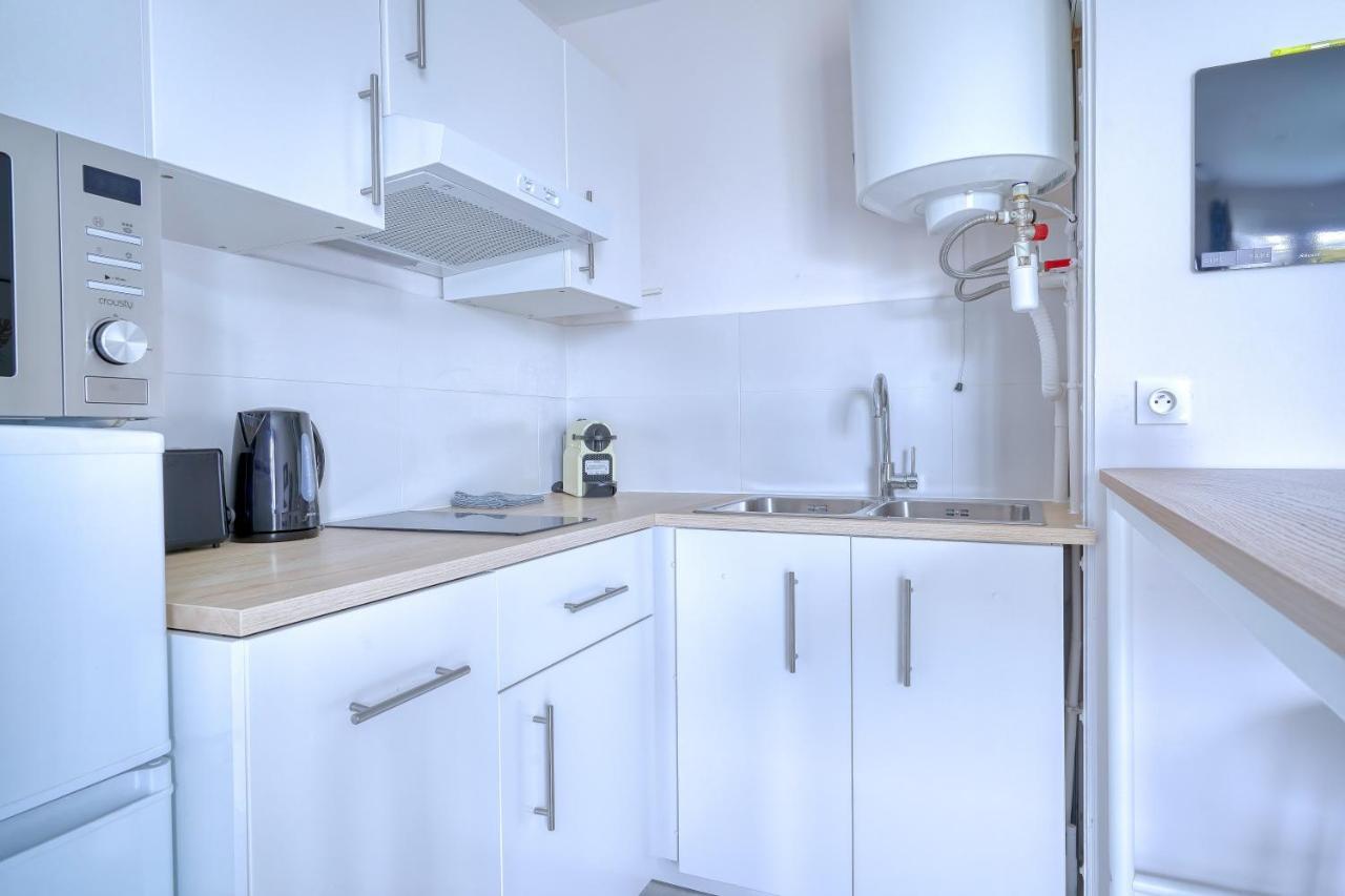 Logement Elora Courcouronnes ภายนอก รูปภาพ